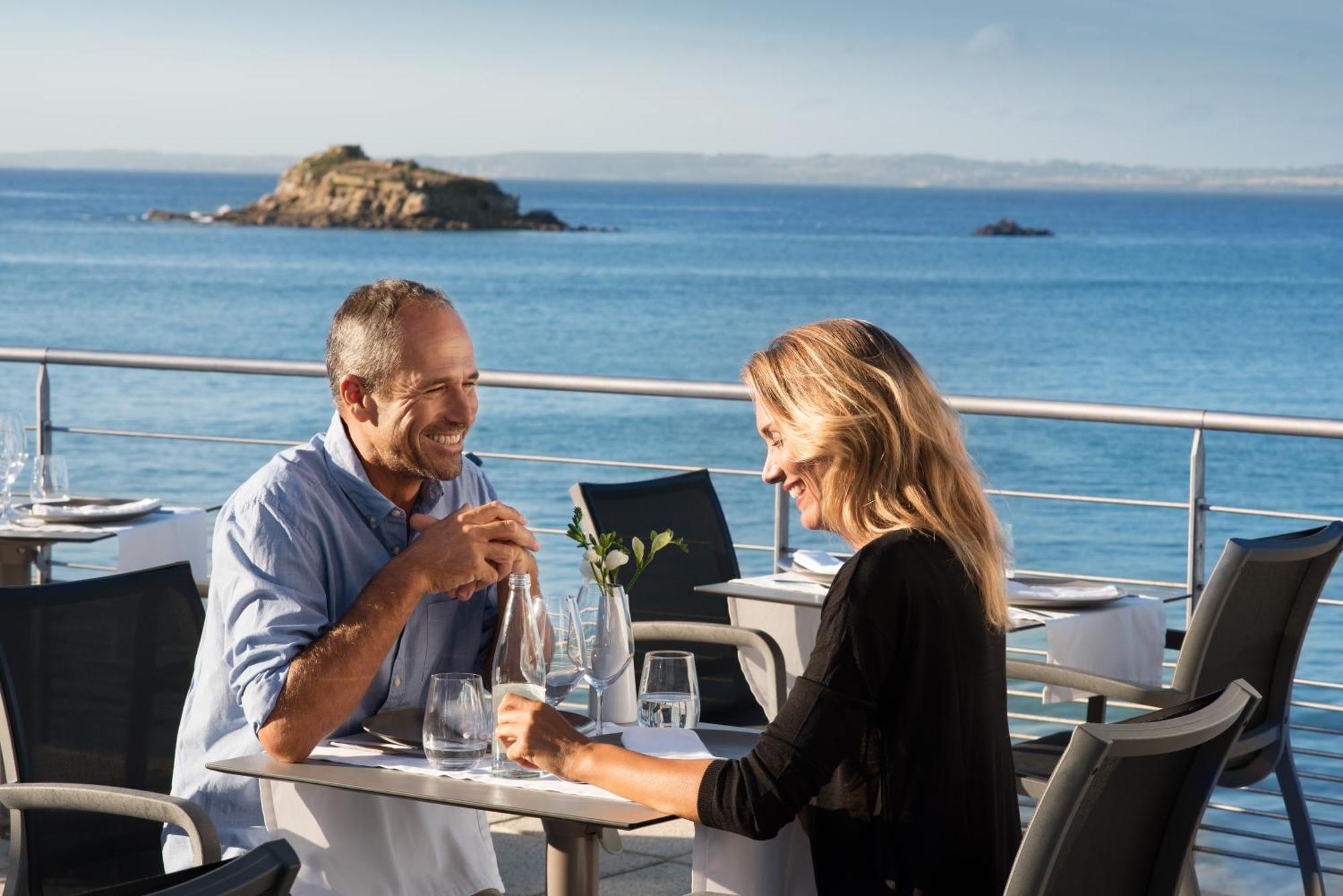 Hotel Valdys Thalasso & Spa - L'Escale Marine Douarnenez Exterior photo