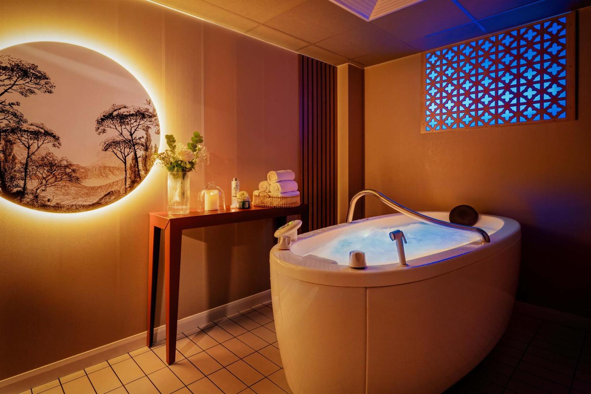 Hotel Valdys Thalasso & Spa - L'Escale Marine Douarnenez Exterior photo